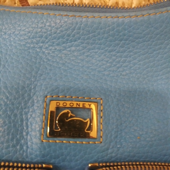 Dooney and bourke bag - Picture 3 of 11